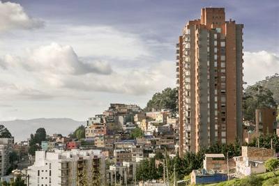 Ingresos de servicios de mercado en Bogotá